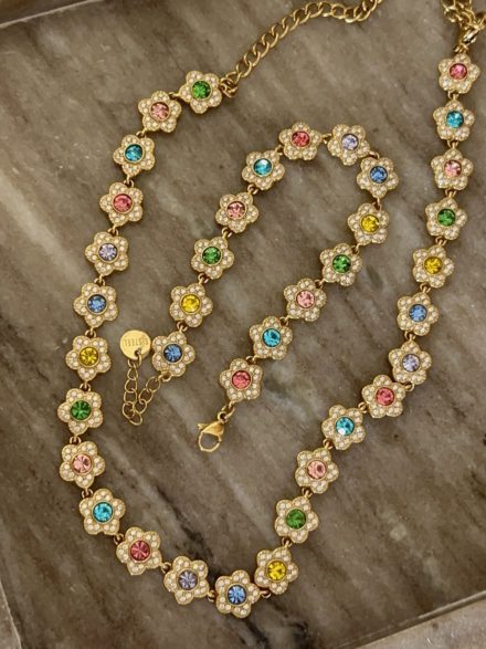 Exclusive set